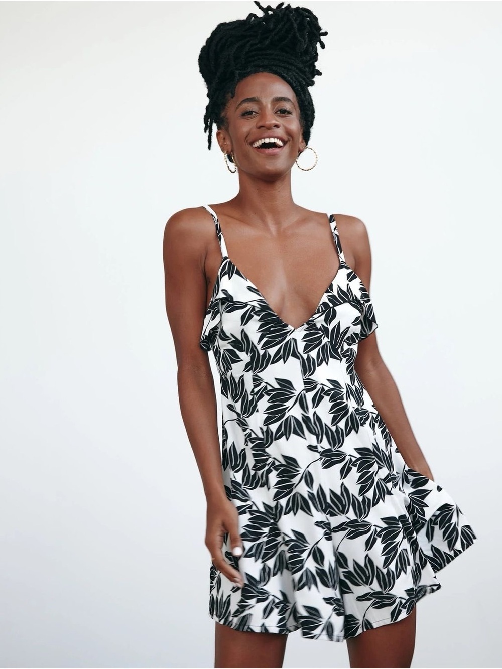 Black & White Leaf-Print Spaghetti-Strap Romper